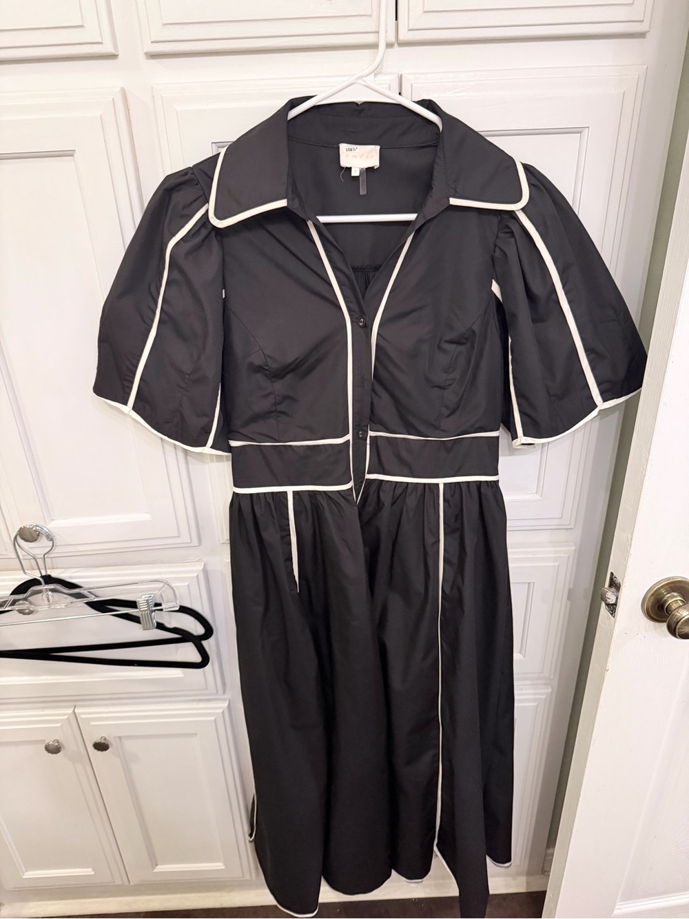 Black Puff-Sleeve Midi Dress with White Piping